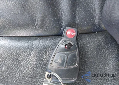 2005 Mercedes-Benz Slk 350 from USA, damaged, VIN WDBWK56F35F045420